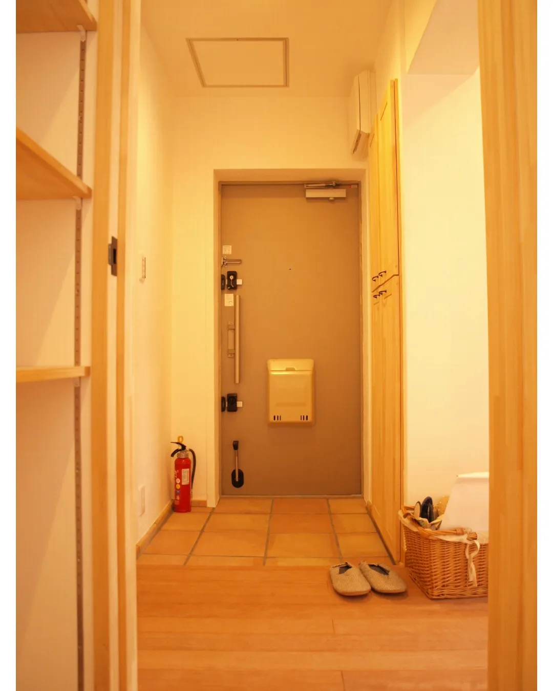 🏡✨古い集合住宅が、まるで新築のように生まれ変わるその瞬間を...